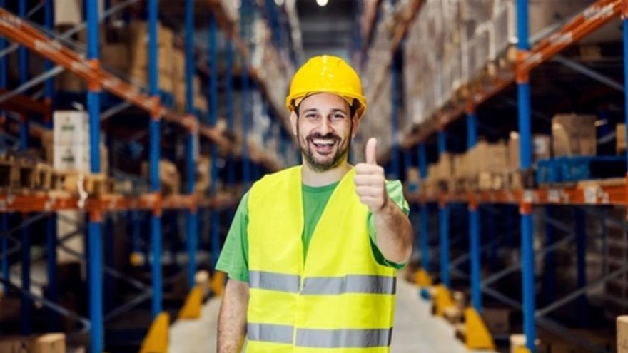 Oportunidad de trabajo en Alicante: 15 pagas, promoción interna e interesante paquete de beneficios sociales