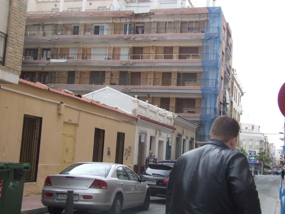 El Ayuntamiento de Torrevieja ha anunciado la adjudicación del derribo del edificio La Ballena más de diez años después de que se ordenara su desalojo por peligro de ruina