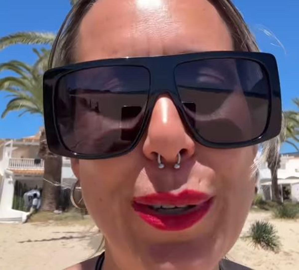 La creadora @lauraysutribu en un momento del vídeo