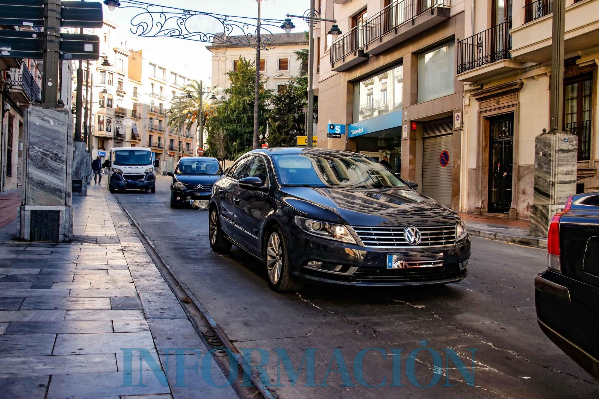 La anulación de la peatonalización por el TSJCV devuelve el tráfico a calles como Sant Llorenç en Alcoy