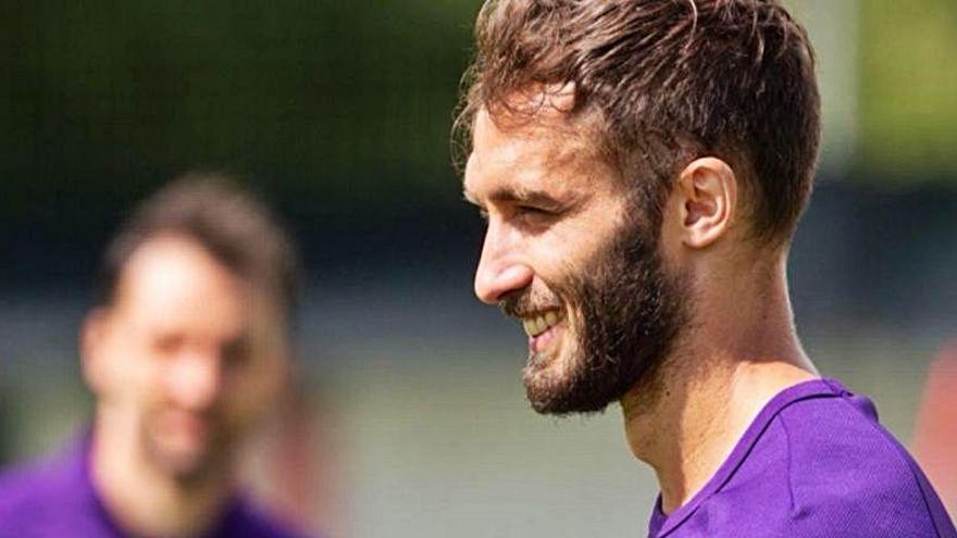 Germán Pezzella, sonriente en el entrenamiento.