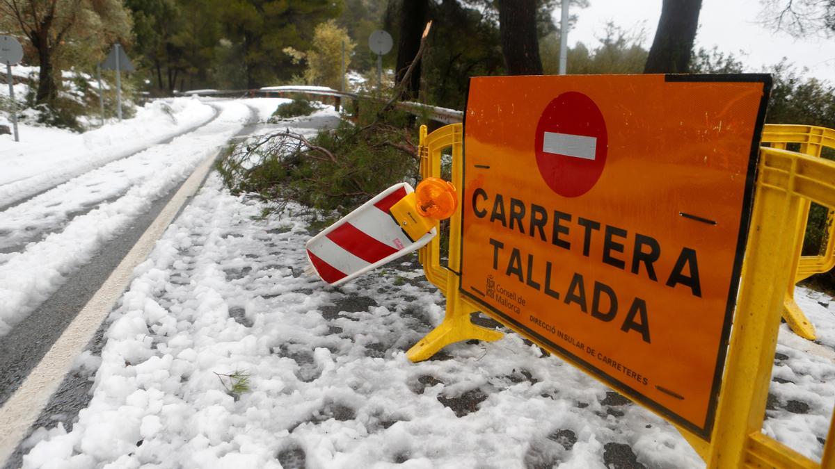 Carretera cortada en la Serra de Tramuntana