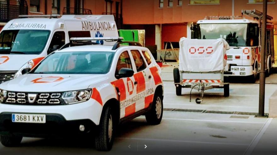 Vehículos de emergencias de la empresa de emergencias contratada por la Consejería de Salud.