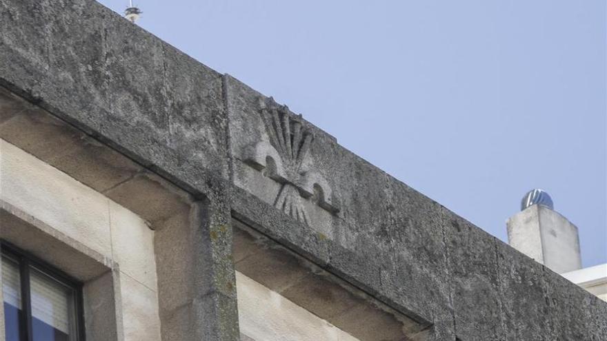 El Ayuntamiento de Cáceres será juzgado por la simbología franquista en la ciudad