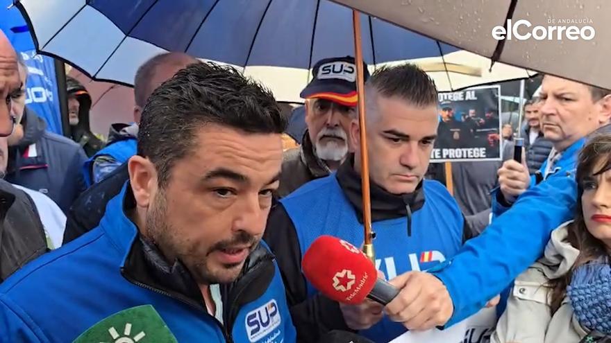 Vídeo | Los sindicatos policiales reclaman &quot;más protección&quot; tras el tiroteo de Isla Mayor