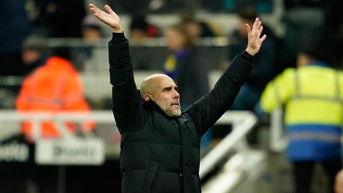 Guardiola raja contra el VAR: "Que Howard Webb me llame mañana..."