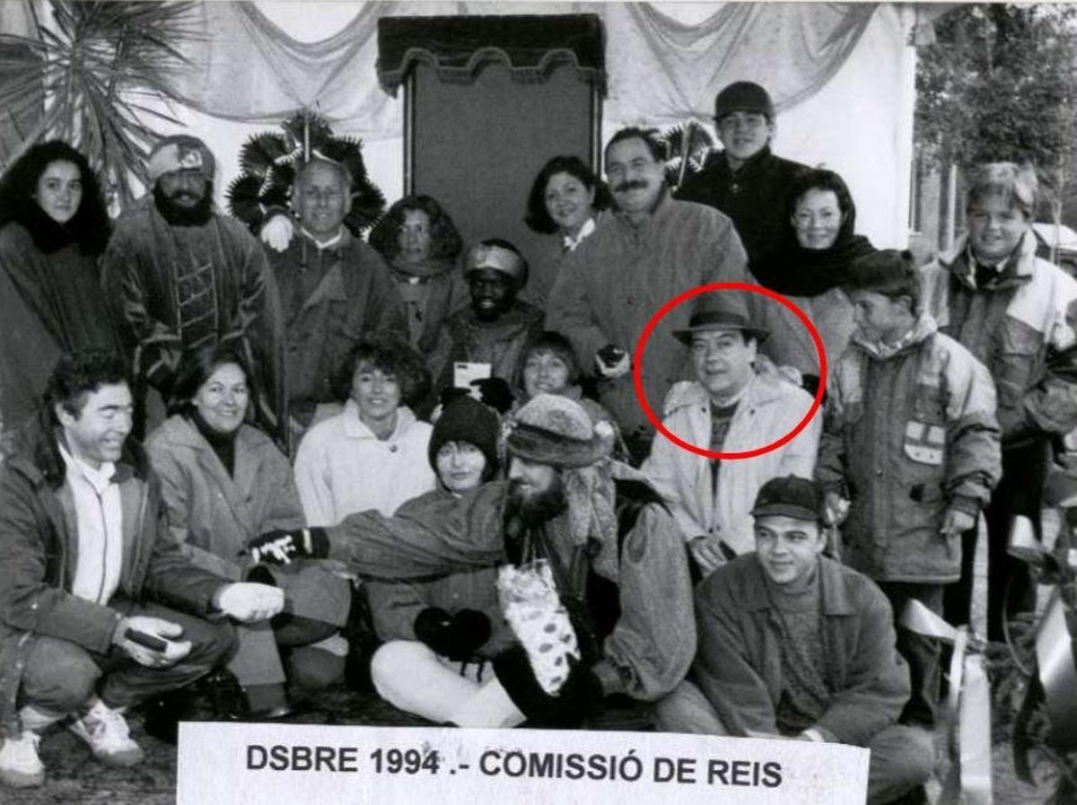 Pere Moran (identificat amb un cercle) en una imatge del 1994 amb la cavalcada de Reis