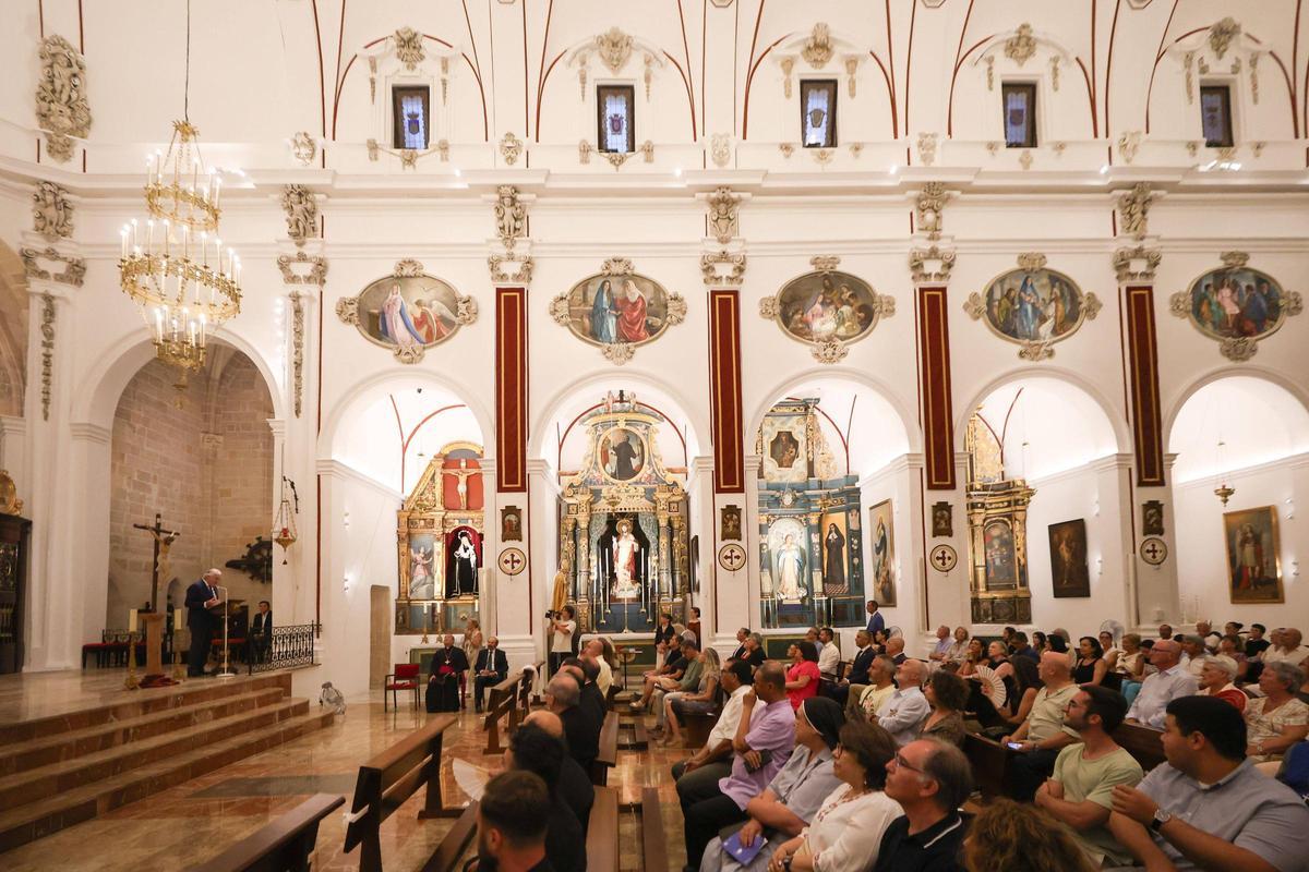 El interior de la Catedral de Ibiza.