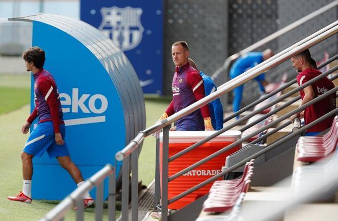 ¡El entrenamiento previo del Barça al comunicado de Koeman!