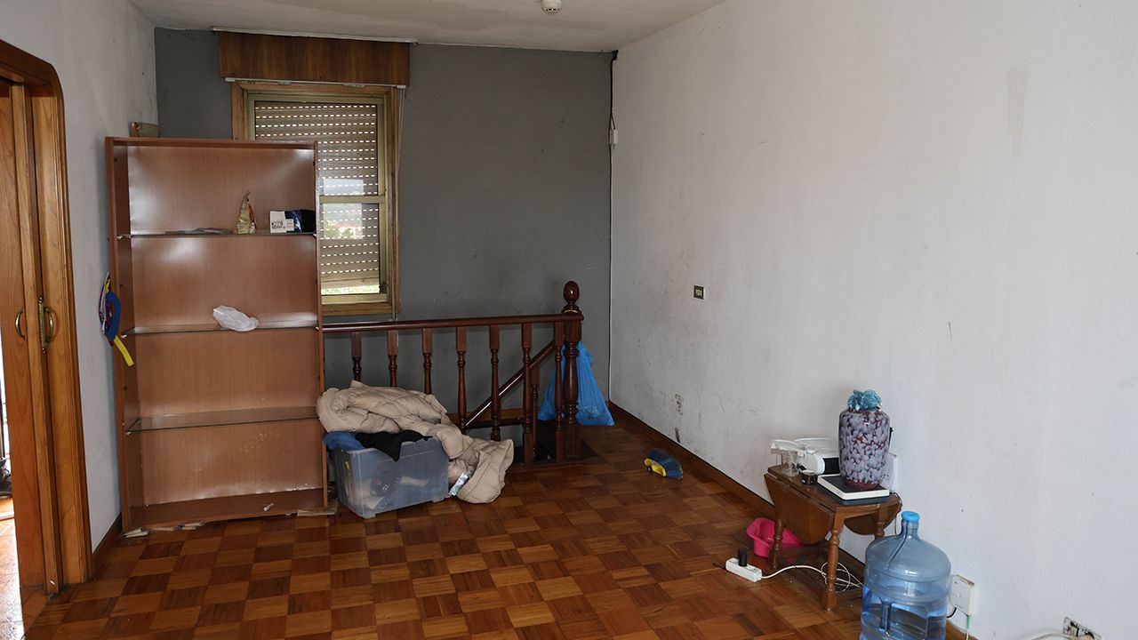 Desalojo de casa okupada en la rua Pardavila de Vigo