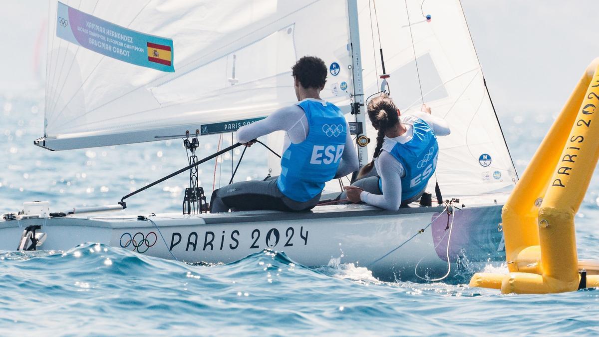 La pareja española de la clase 470 mixto, integrada por Jordi Xammar y Nora Brugman.