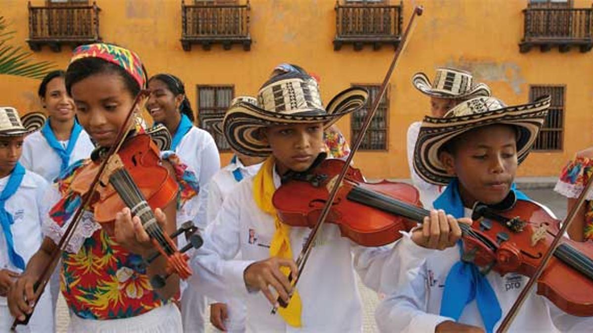 Agrupación musical en la Plaza
de la Merced.