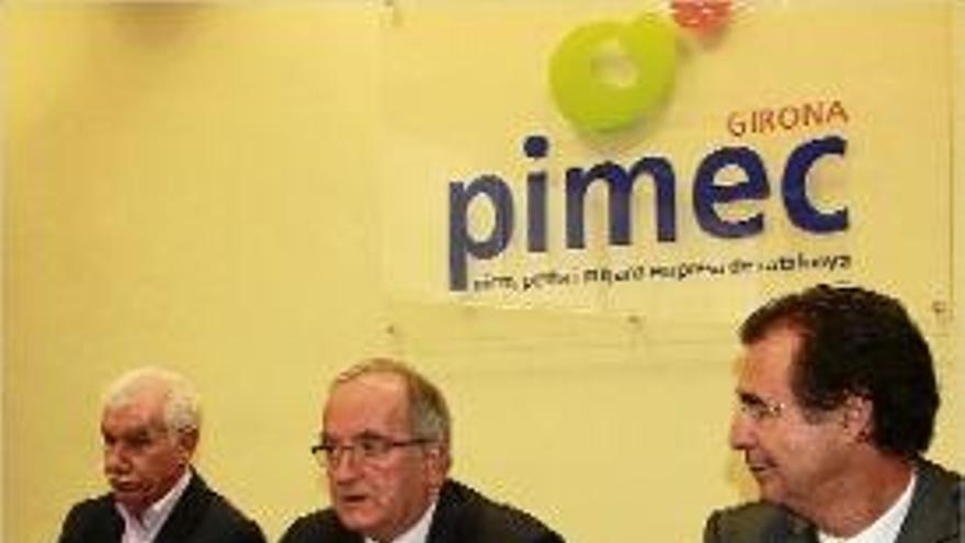 Joan Vila, Josep González i Pere Cornellà, ahir a la seu de Pimec Girona.