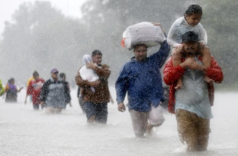 Inundació per la tempesta tropical Harvey a Beaumont Place, Houston, Texas, el 28 d'agost.