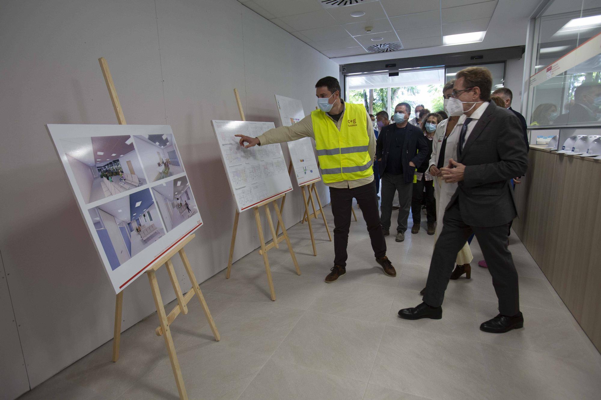 El conseller de Sanidad Miguel Mínguez visita el futuro hospital de día oncológico y la remodelación de las urgencias del hospital Sant Joan d’Alacant