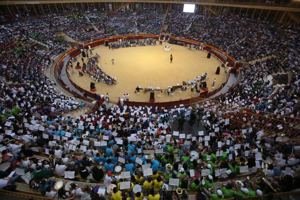 Una clase musical multitudinaria bate el Guinness World Records en Alicante