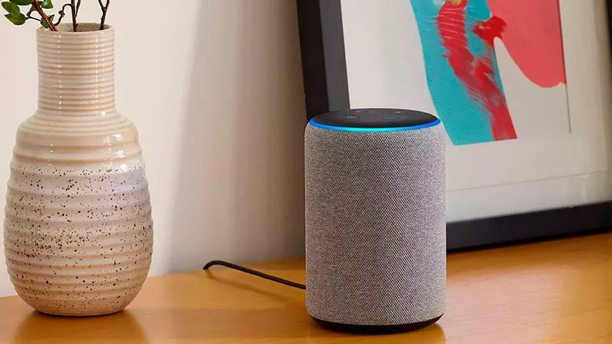 &quot;Podrías darles un puñetazo en la garganta&quot;: La inverosímil sugerencia de Alexa a una madre para tranquilizar a sus hijos