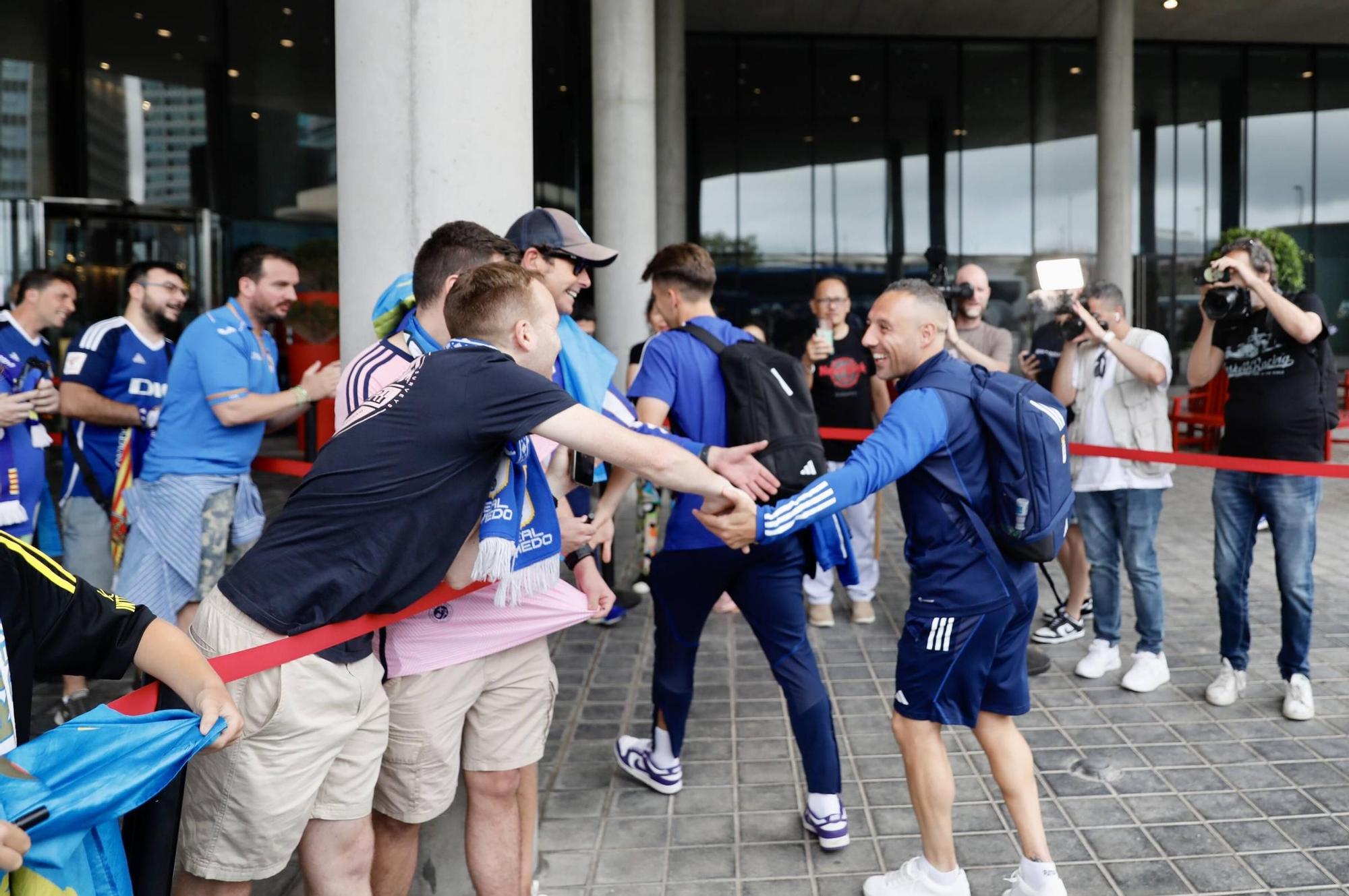 Llegada de los jugadores del Real Oviedo a Barcelona
