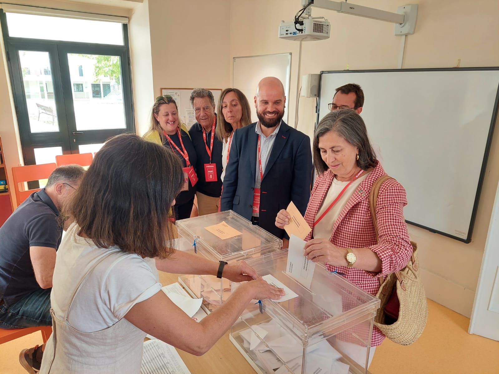 Las mejores imágenes de las elecciones generales 2023 en Galicia