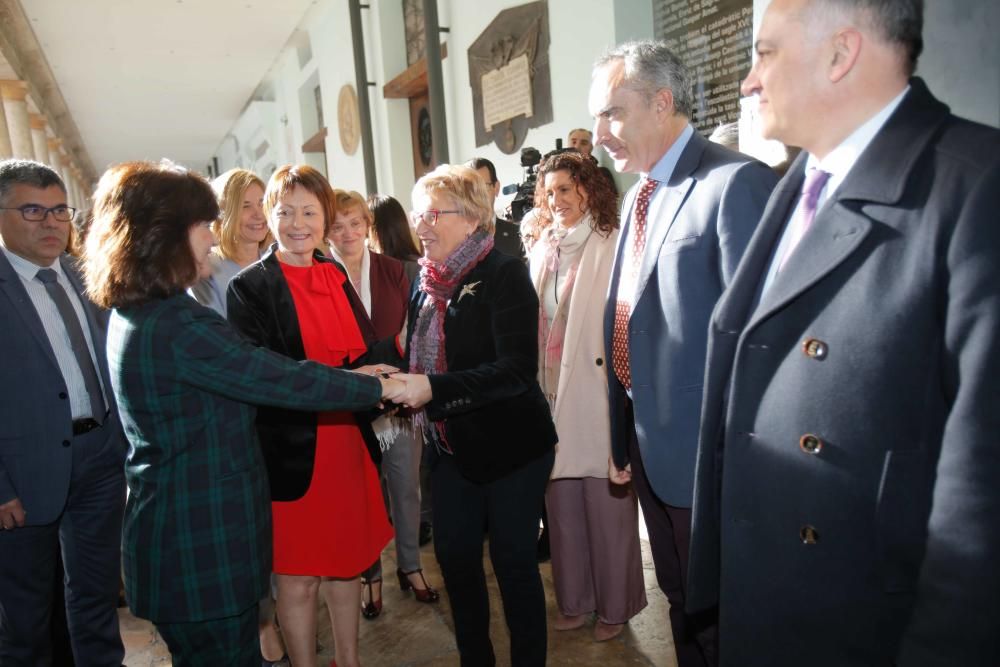 Homenaje en la UV a Julia Sevilla, pionera del feminismo