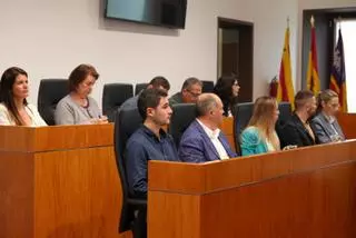 El pleno municipal de Ibiza actualiza la ordenanza de horarios de los establecimientos