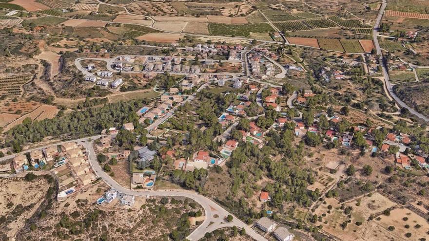 Siete pueblos concentran casi el 50 % de las 18.200 piscinas privadas de la Ribera