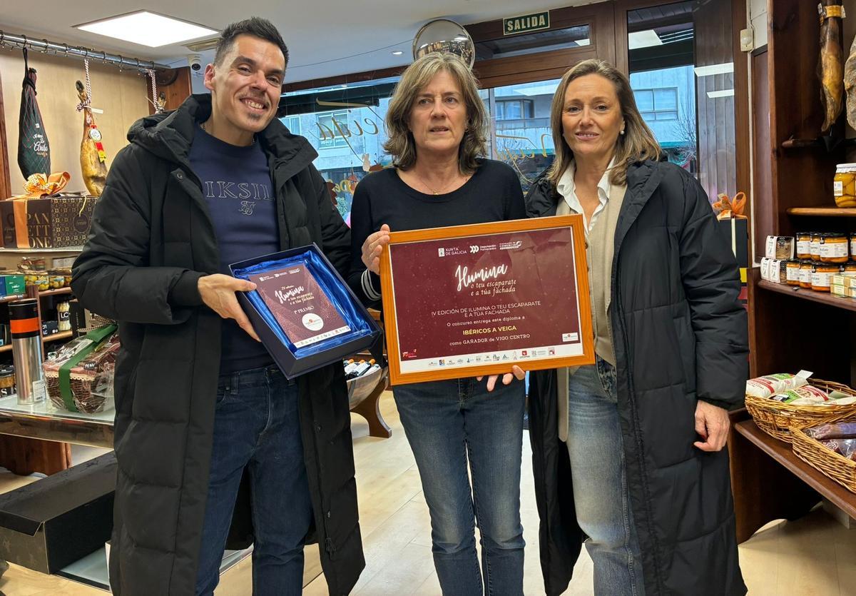 Luisa Sánchez, tras la entrega del reconocimiento a Ibéricos A Veiga.