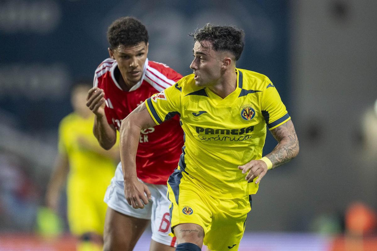 Alberto Moleiro, en el Benfica-Villarreal.