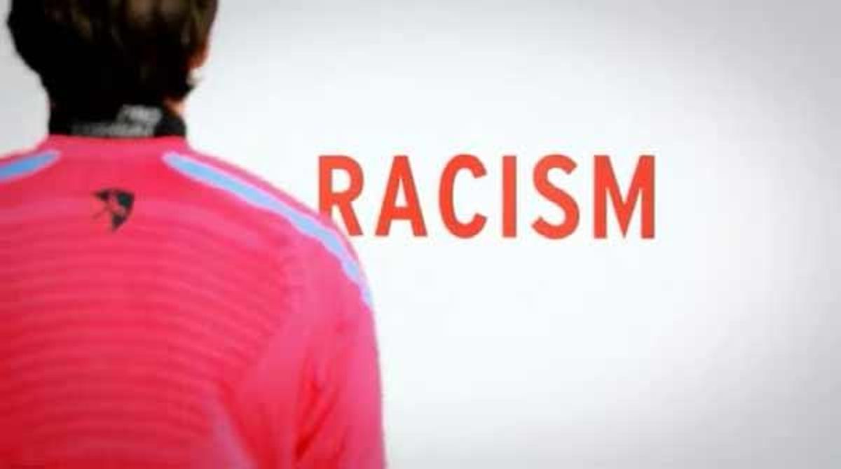 Messi, Keita i Piqué, junts en un anunci contra el racisme