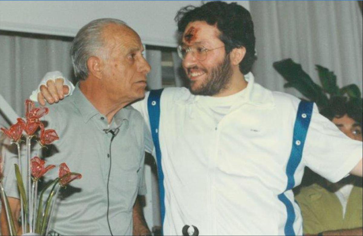 El contactado Eugenio Siragusa (iz.), ya fallecido, y el estigmatizado Giorgio Bongiovanni.