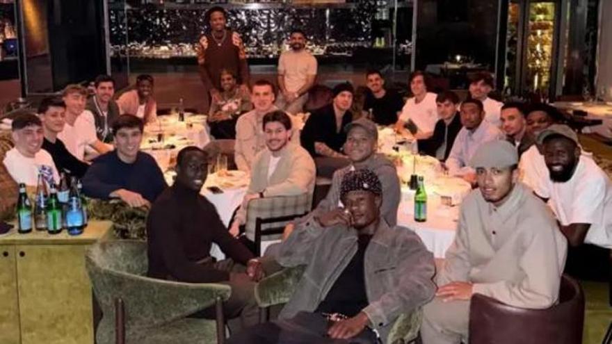 El vestuario del Real Madrid se conjura en una cena sin Arbeloa