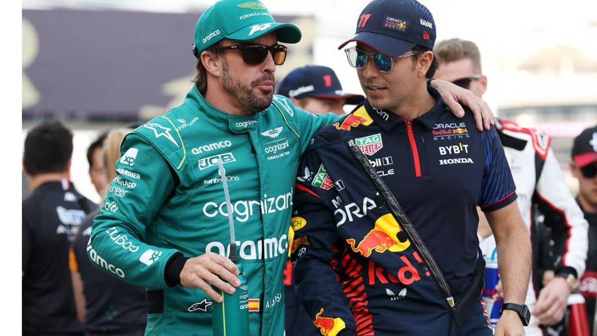 Alonso y Checo Pérez, antes de la carrera en Bahrein