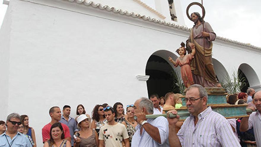 Imagen de archivo de la procesión de Sant Mateu que se celebra tras la misa del día grande.