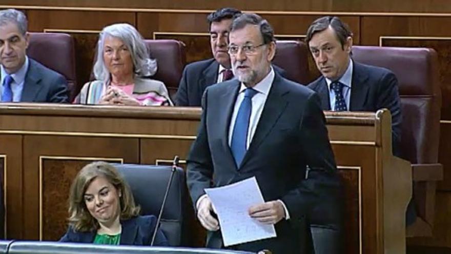 Rajoy dice que no acepta lecciones y la oposición le reprocha a corrupción