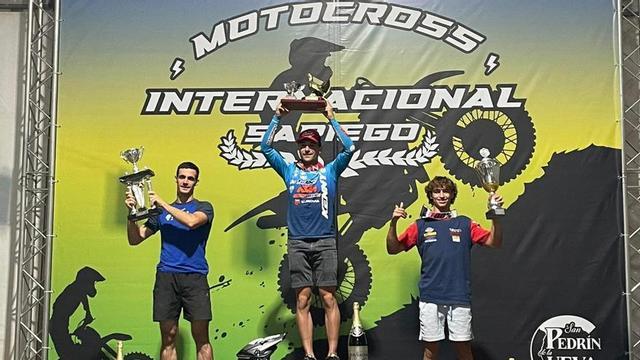 Por la izquierda, Ander Valentín, Calvin Fonvielle y Victor Alonso, en el pódium de la pasada edición.