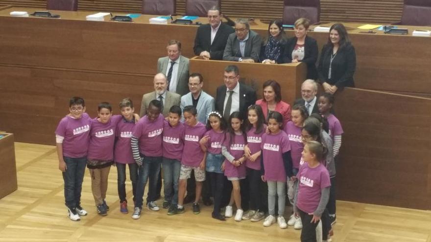 Alumnos de Torrent participan en el Foro Corts Valencianes - UNICEF