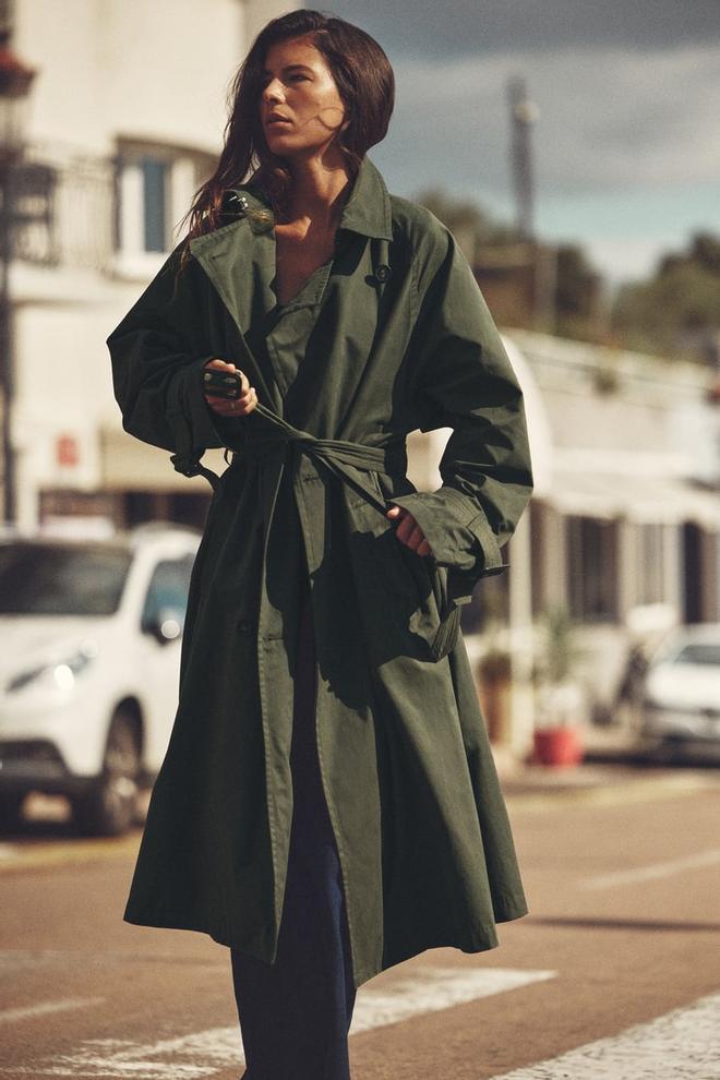 Trench oversize con trabillas