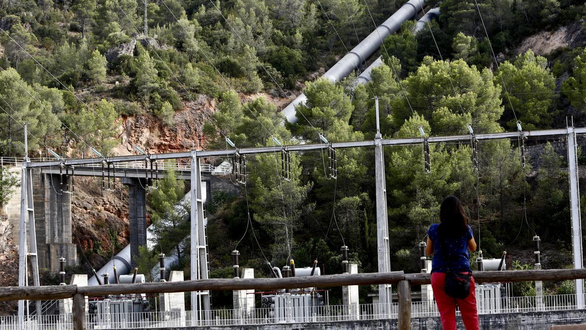 Embalse regulador de Bolarque, desde donde parte el agua para Alicante