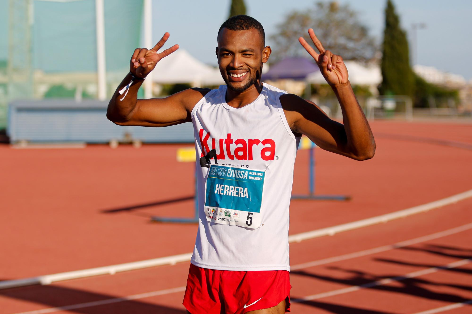 Las mejores imágenes del Meeting de Ibiza 'Toni Bonet' de atletismo