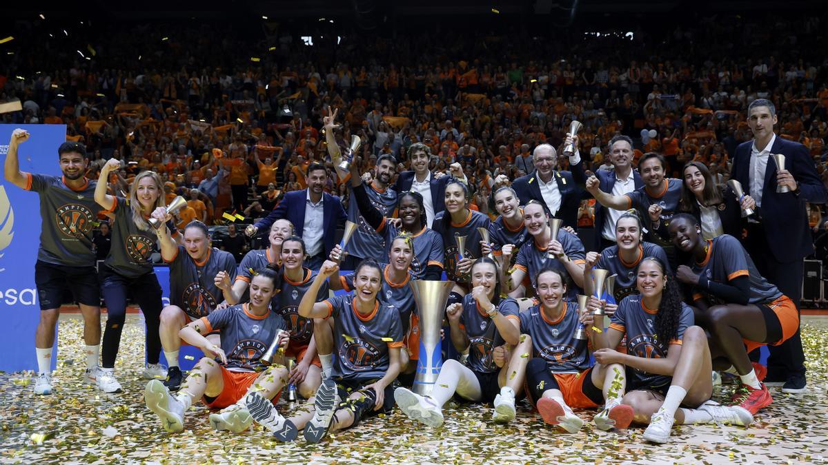 El Valencia Basket celebra el título