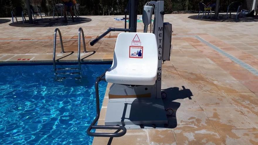 La piscina de Pliego ya es accesible para todos