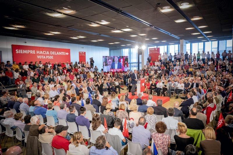 Zaragoza, escenario de campaña para Sánchez, tras la muerte de Rubalcaba