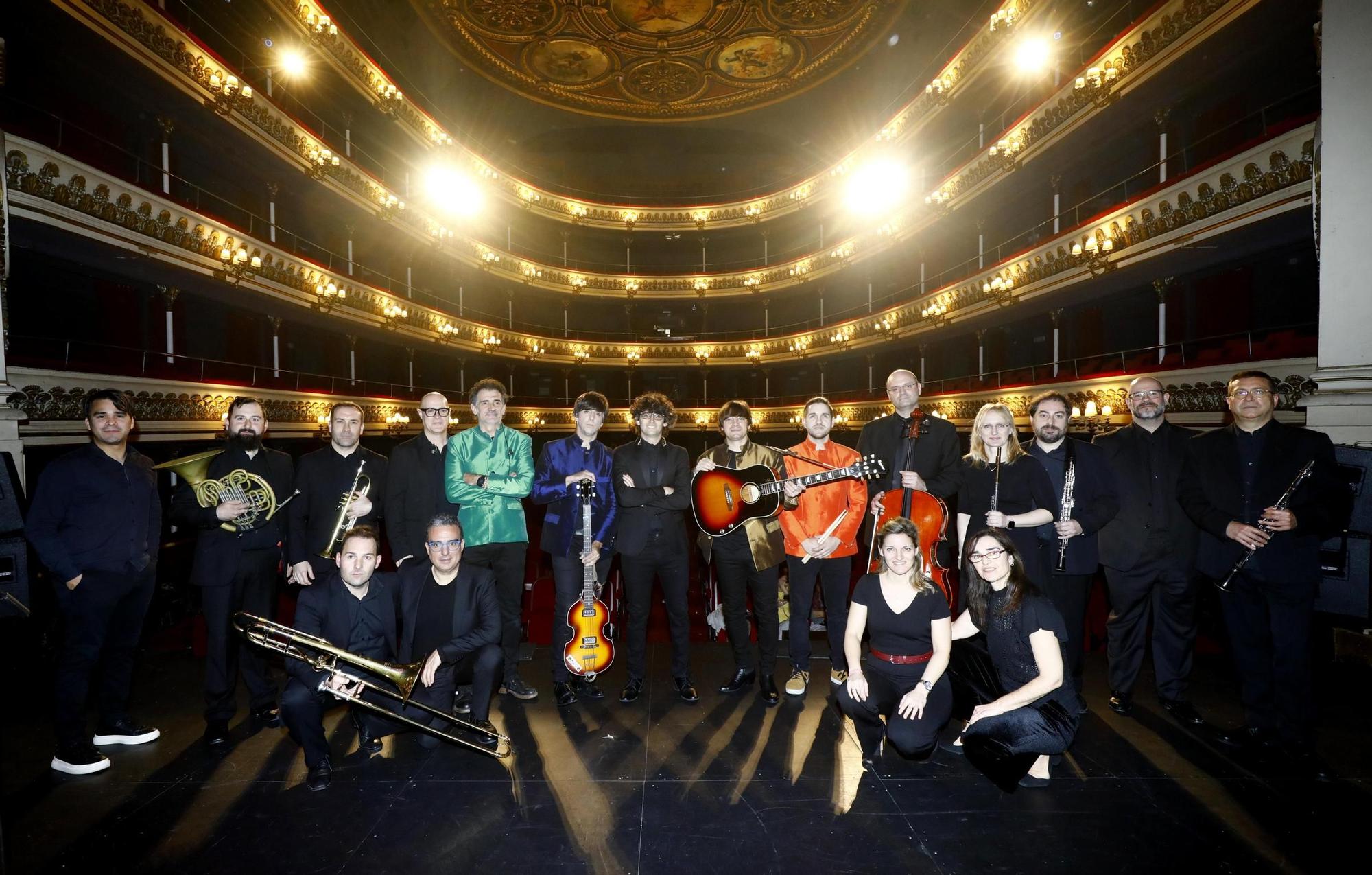 En imágenes | El Teatro Principal revivirá los clásicos de los Beatles con una orquesta sinfónica