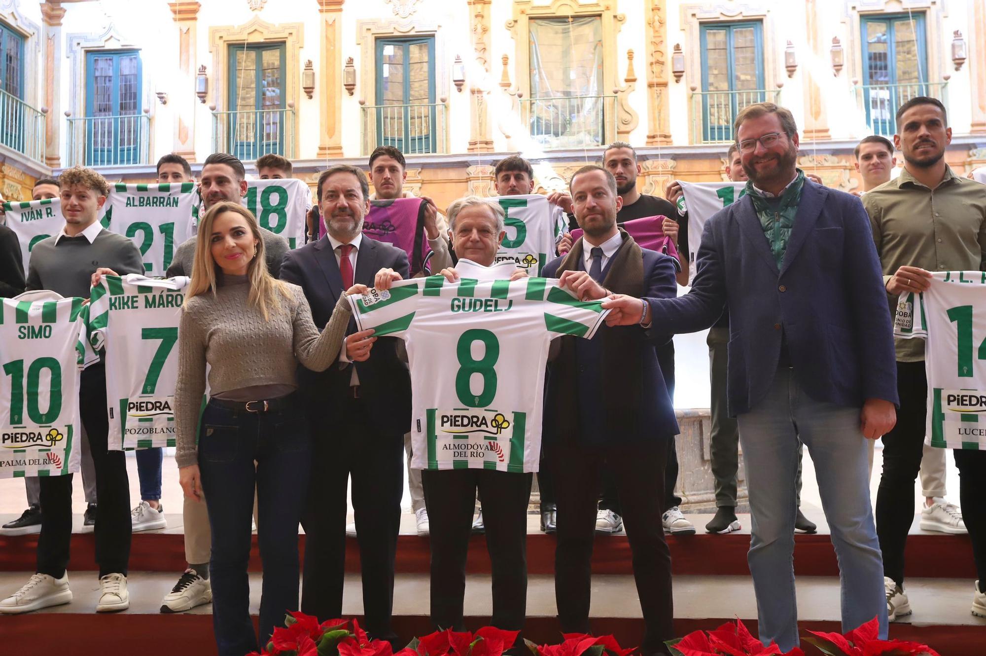 La firma del convenio entre la Diputación y el Córdoba CF, en imágenes
