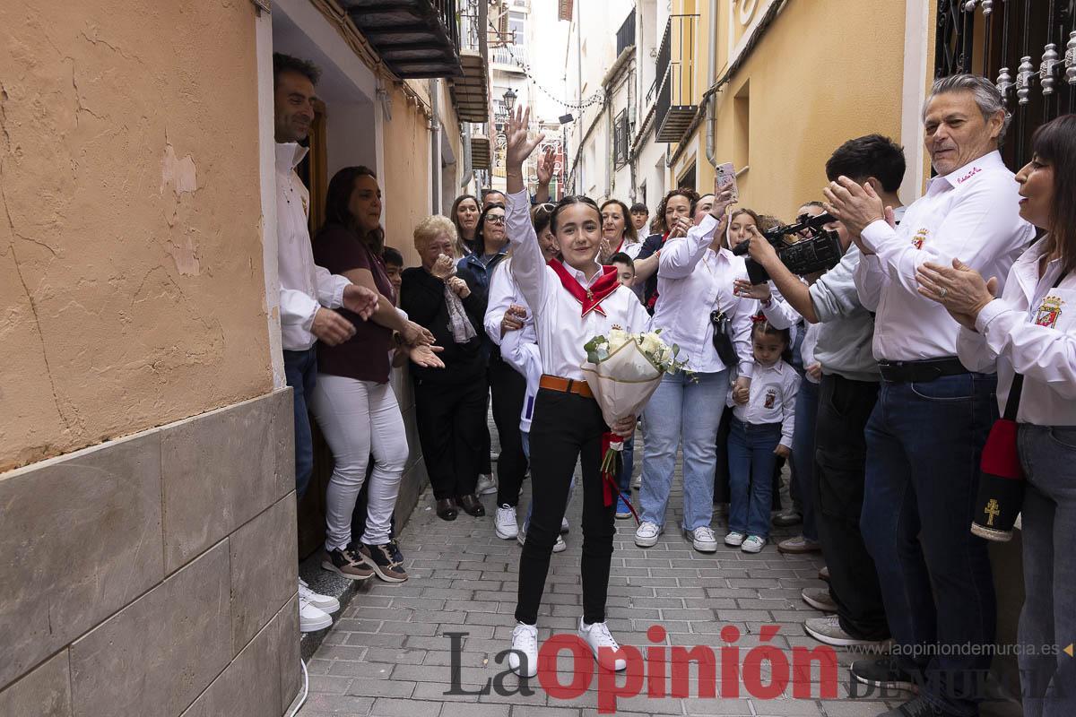 La lluvia no impidió que miles de personas tomaran Caravaca en el ‘Día del Pañuelo’ La lluvia no impidió que miles de personas tomaran Caravaca en el ‘Día del Pañuelo’