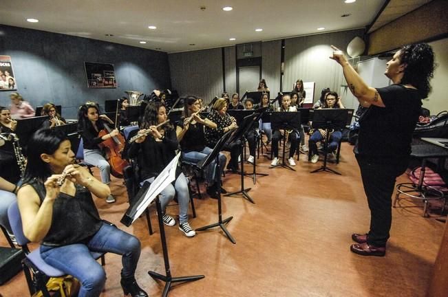 ORQUESTA SOLO DE INSTRUMENTOS DE VIENTO Y SUS ...