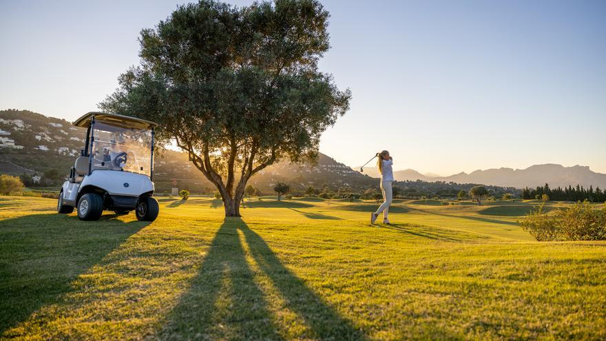 La Sella Golf, un escenario de excepción para &quot;un torneo para ellas&quot;