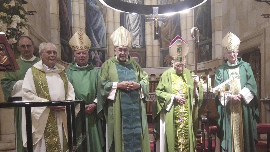 Rouco en Gijón: "no ayuda a la concordia, a la paz ni al bien común querer desamantelar el monumeno 'Héroes del Simancas'"