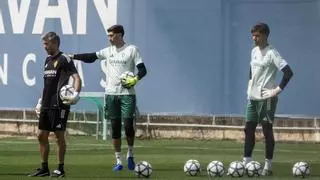 La inseguridad de Andrada abre el debate en la portería del Real Zaragoza