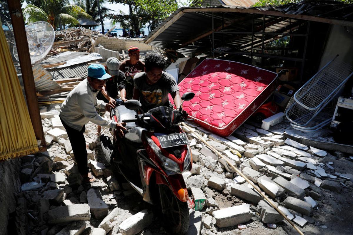 Terratrèmol a l'illa de Lombok a Indonèsia